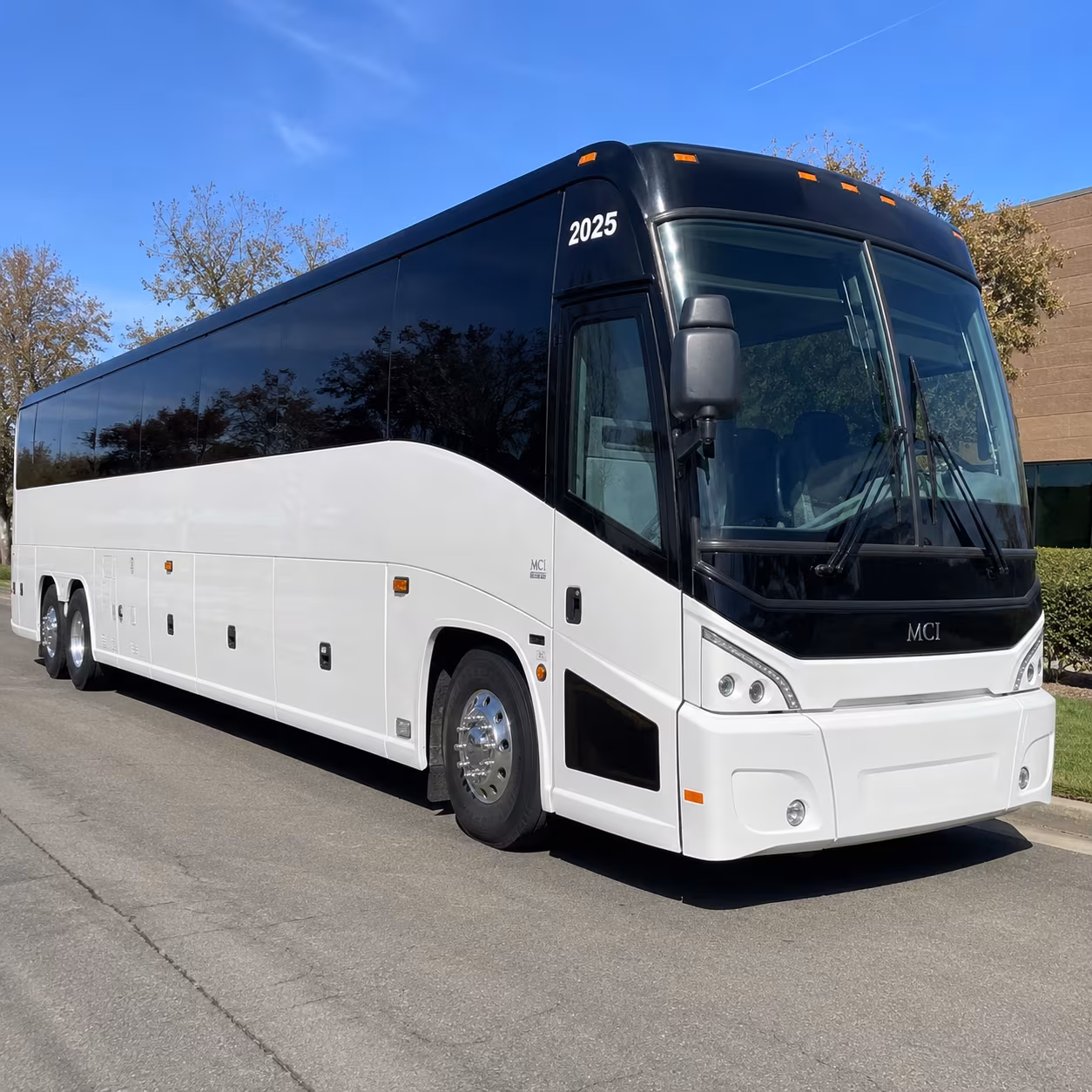 charter bus rentals for rogers warehouse and distribution groups