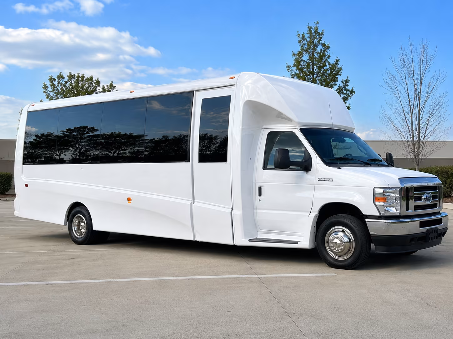 charter buses for corporate retreats and team outings across northwest arkansas
