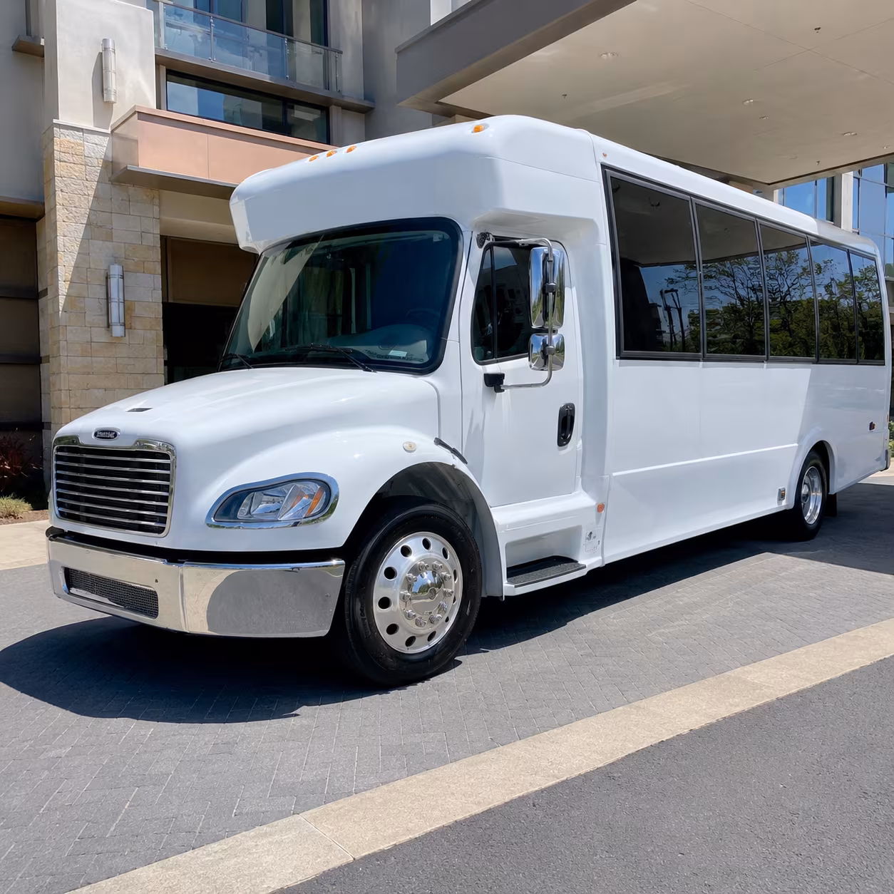 charter buses for crystal bridges and bentonville museum field trips