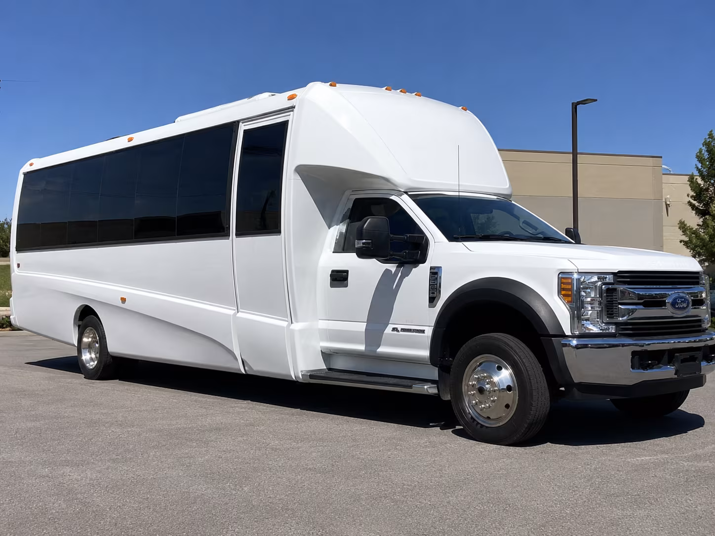 charter buses in rogers for large prom groups and school organized transportation