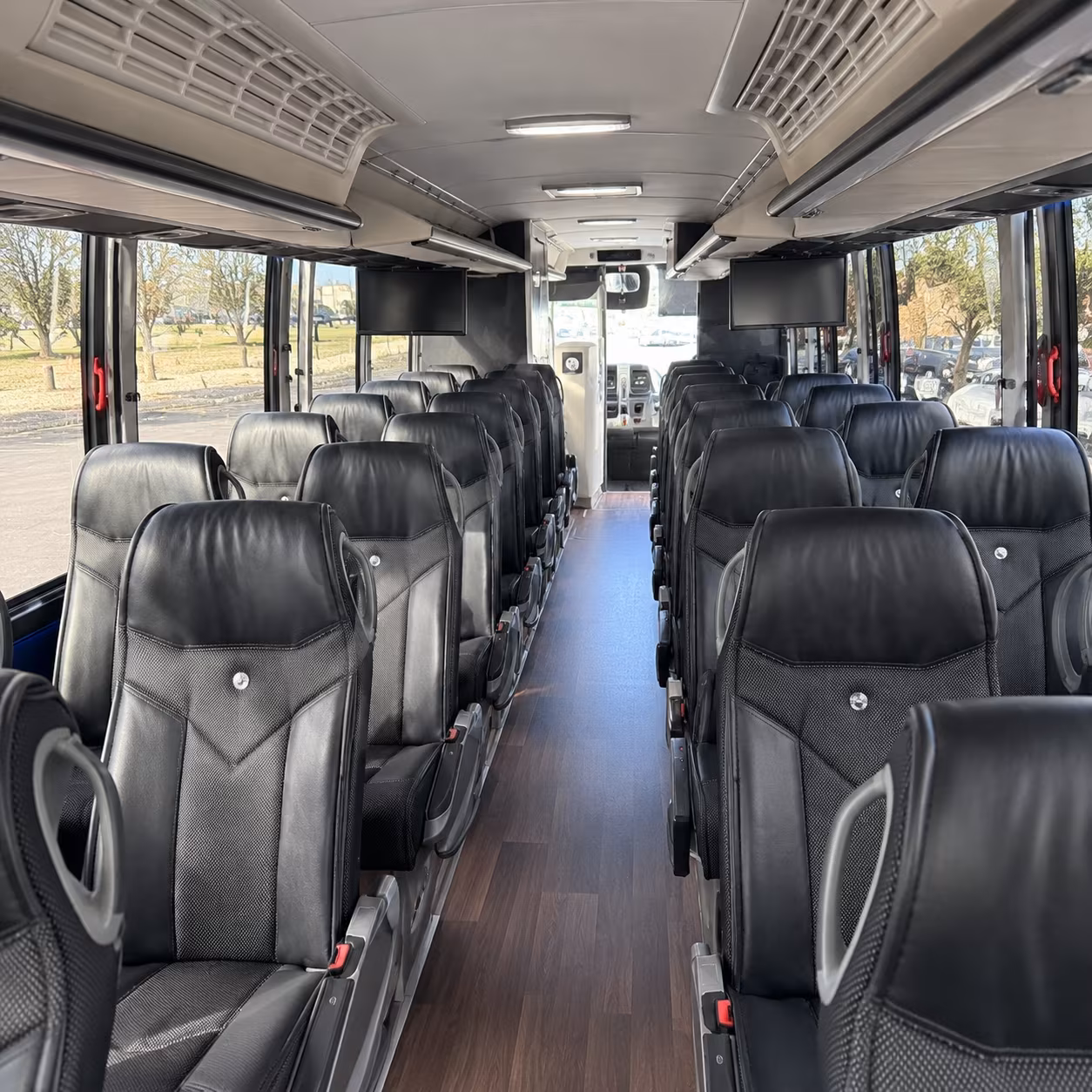 corporate and convention long distance bus service from rogers