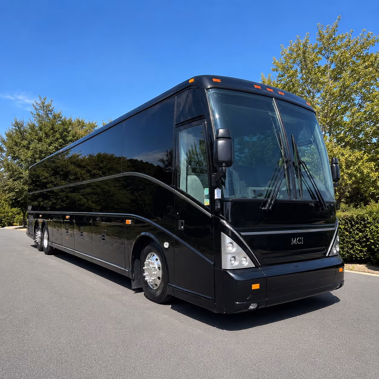 military base shuttle buses serving camp robinson and northwest arkansas