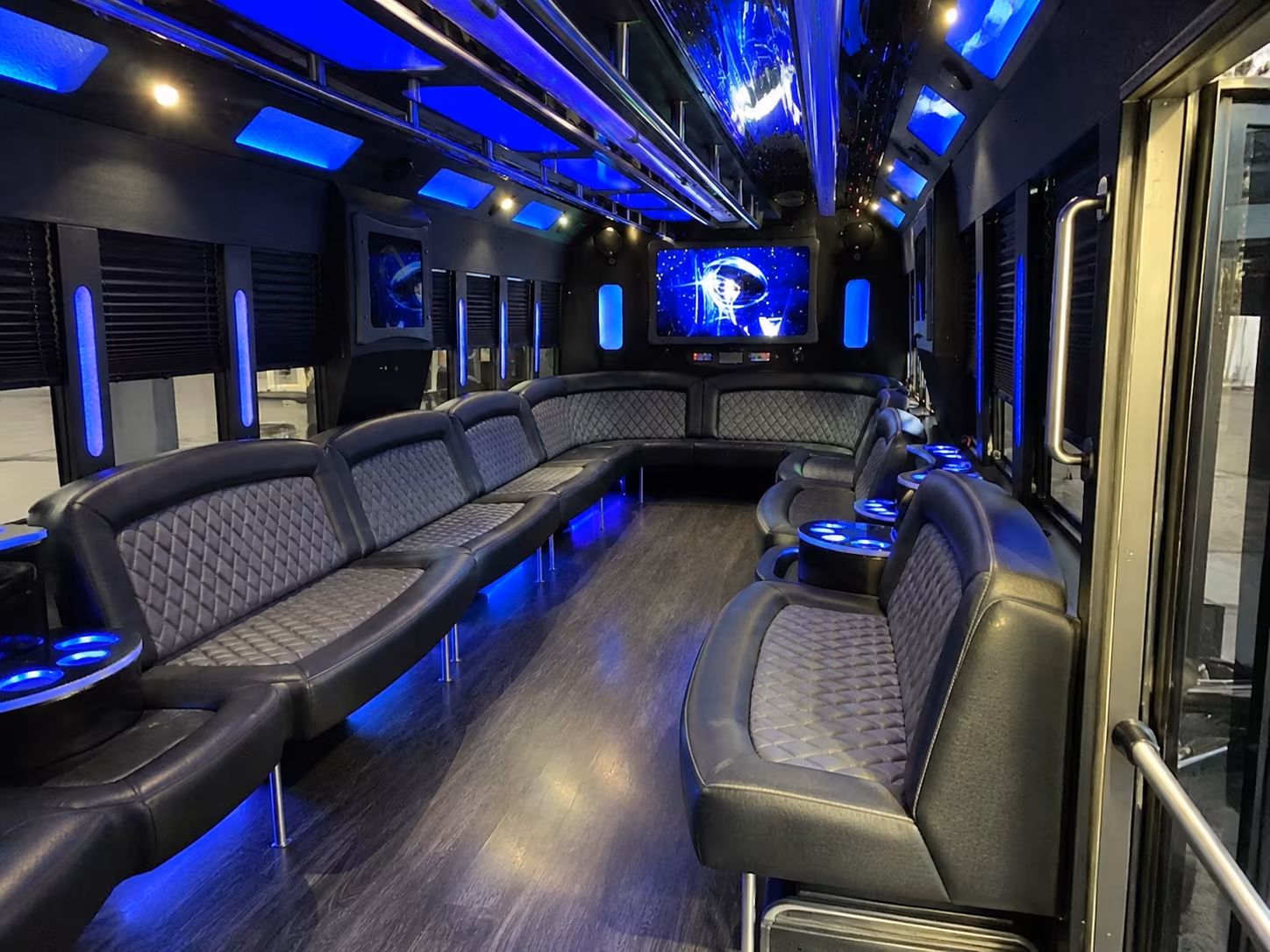 rogers 28 passenger party bus interior